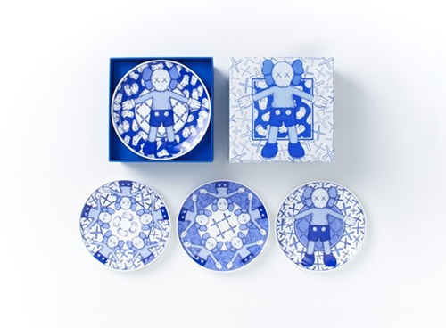 Holiday: Ceramic Plate Set by KAWS